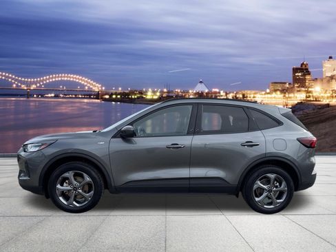 Used 2025 Ford Escape ST-Line Select AWD/4WD image 2