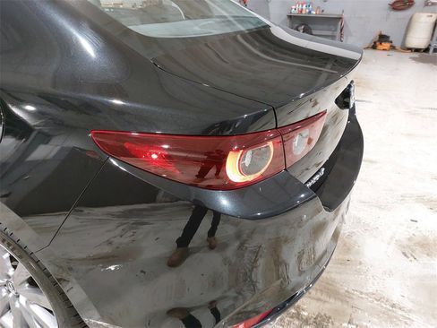 Used 2023 MAZDA MAZDA3 s image 36