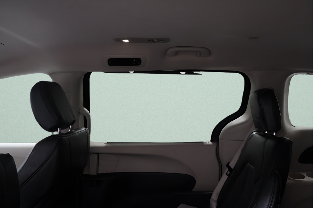Used 2024 Chrysler Pacifica Touring-L FWD image 30