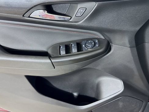 Used 2025 Chevrolet TrailBlazer RS FWD image 15