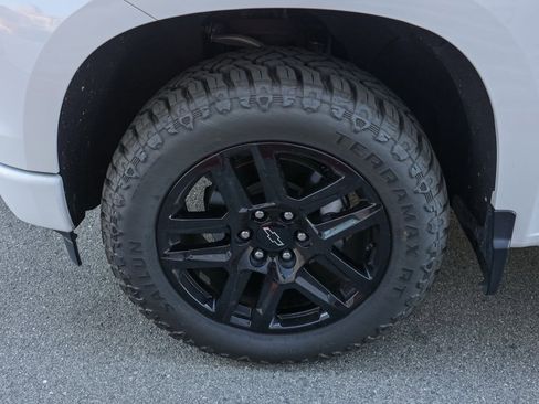 Used 2022 Chevrolet Silverado 1500 Custom image 11