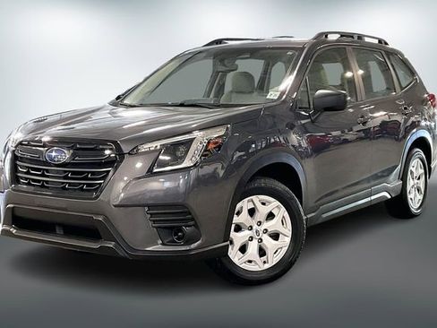 Used 2023 Subaru Forester image 3
