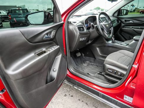 Used 2023 Chevrolet Equinox LT FWD image 29