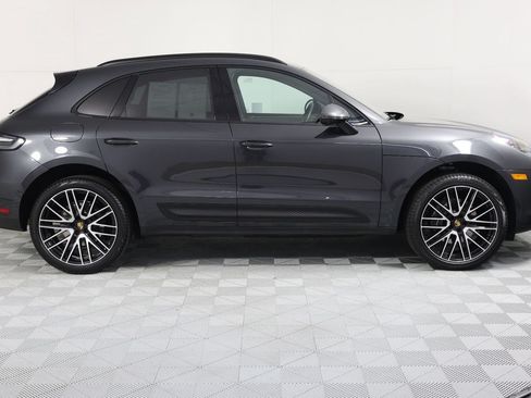 Certified 2026 Porsche Macan AWD/4WD image 8
