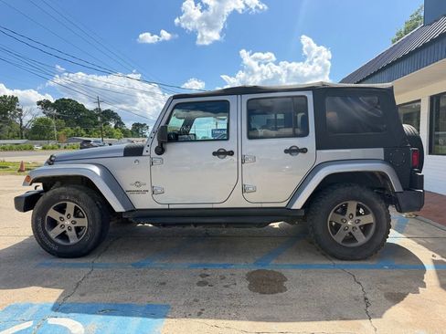 Used 2015 Jeep Wrangler Unlimited Sport image 5