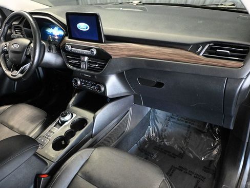 Used 2020 Ford Escape Titanium FWD image 12