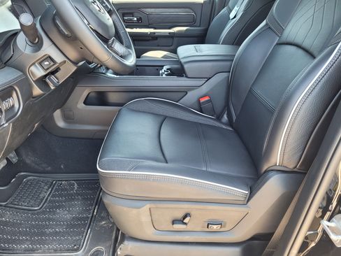 New 2025 RAM 3500 Limited image 8