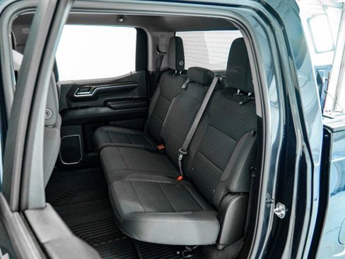 Used 2022 Chevrolet Silverado 1500 LT Trail Boss image 36