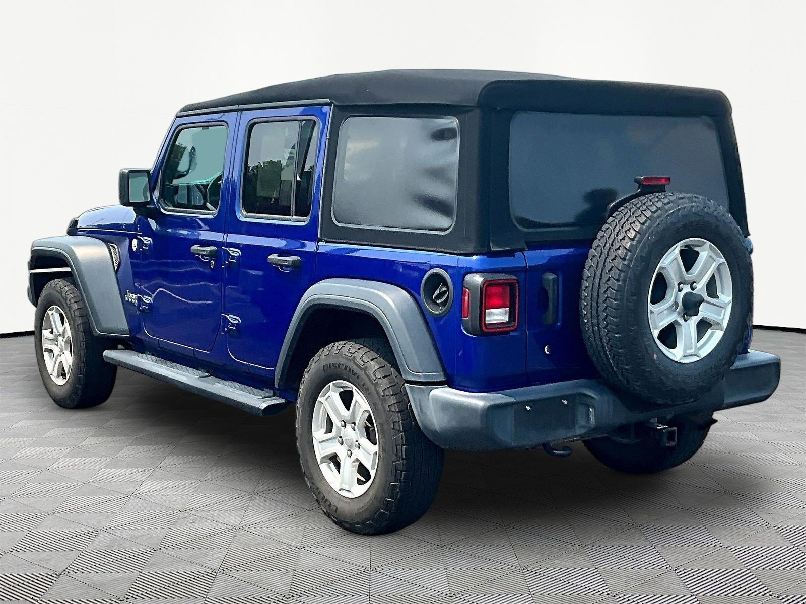 Used 2020 Jeep Wrangler Unlimited Sport S AWD/4WD image 4