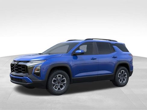 New 2026 Chevrolet Equinox ACTIV AWD/4WD image 2