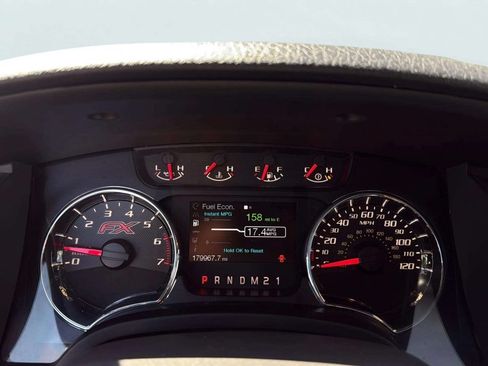 Used 2014 Ford F150 FX4 w/ Equipment Group 402A Luxury AWD/4WD image 9