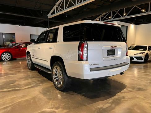 Used 2020 GMC Yukon SLT w/ Premium Edition image 3