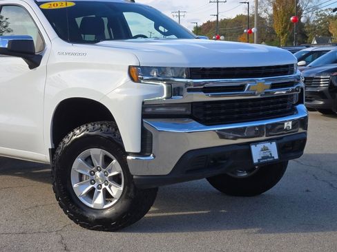 Used 2021 Chevrolet Silverado 1500 LT image 3