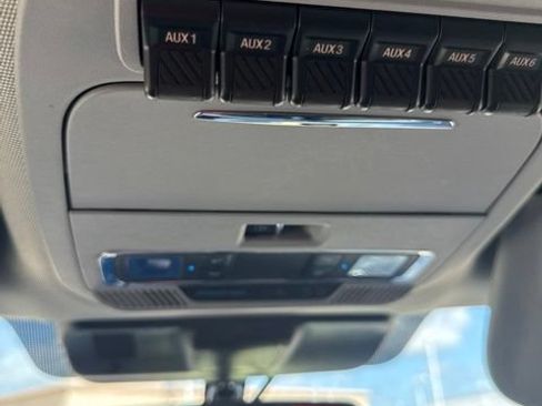 Used 2023 Ford F250 Lariat w/ Sport Appearance Package AWD/4WD image 13