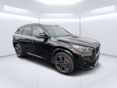 Used 2024 BMW X1 M35i w/ Premium Package image 2