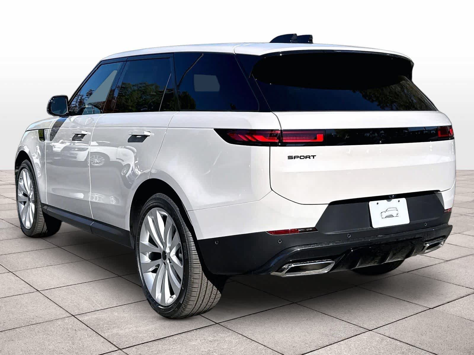 New 2027 Land Rover Range Rover Sport SE AWD/4WD image 3