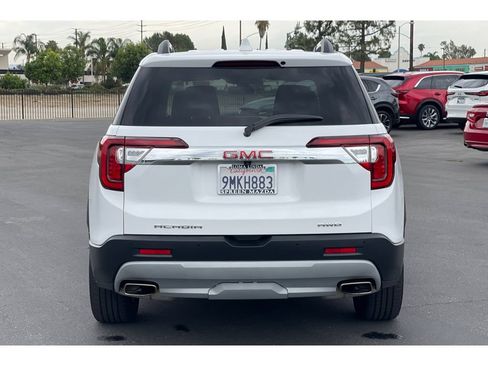 Used 2023 GMC Acadia SLT AWD/4WD image 5