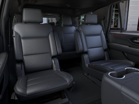 New 2026 GMC Yukon Denali w/ Advanced Technology Package AWD/4WD image 17
