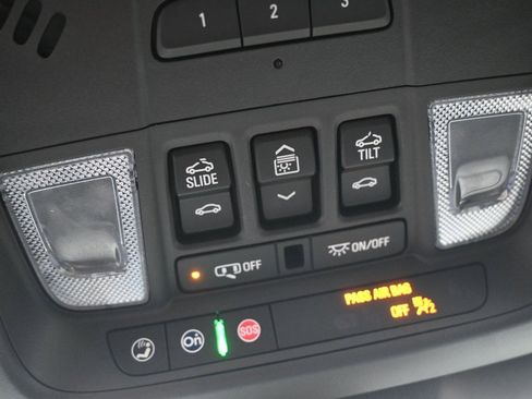 Used 2023 Buick Enclave Essence w/ Experience Buick Package image 15