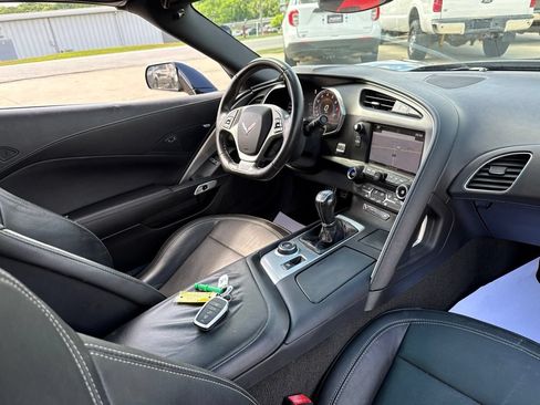 Used 2016 Chevrolet Corvette Stingray Coupe RWD image 13