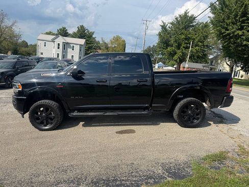Used 2022 RAM 2500 Laramie w/ Night Edition AWD/4WD image 3
