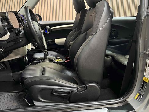 Used 2021 MINI Cooper SE w/ 6.5" Touchscreen Package FWD image 24