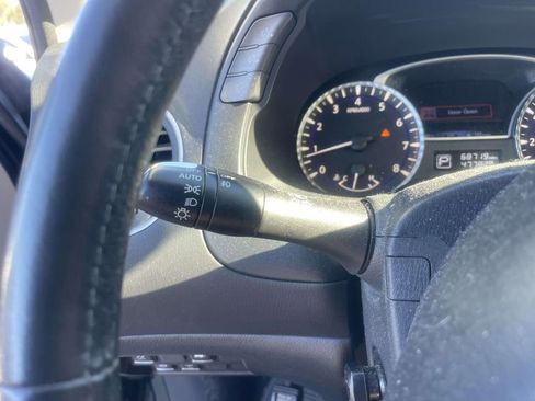 Used 2019 INFINITI QX60 Luxe w/ Essential Package image 25