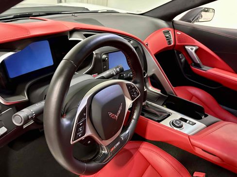 Used 2016 Chevrolet Corvette Z06 w/ 3LZ Preferred Equipment Group image 38