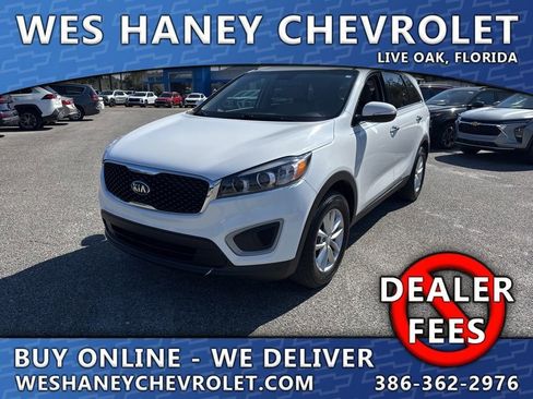 Used 2018 Kia Sorento LX image 1