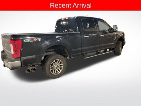 Used 2017 Ford F250 Lariat w/ Lariat Value Package image 8