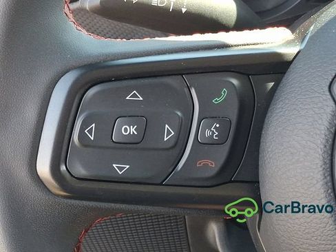 Used 2025 Jeep Wrangler Unlimited Rubicon AWD/4WD image 22