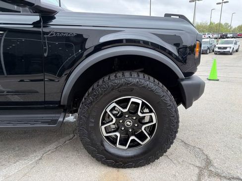 Used 2025 Ford Bronco Outer Banks w/ Sasquatch Package AWD/4WD image 9