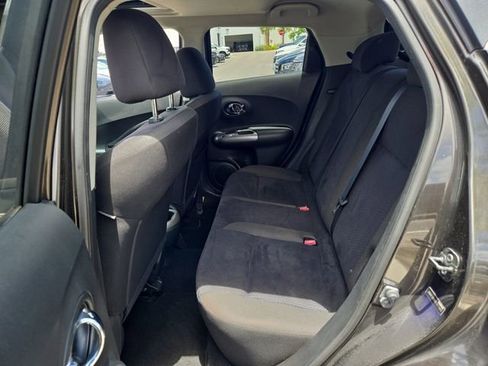 Used 2011 Nissan Juke SV w/ Chrome Pkg FWD image 11