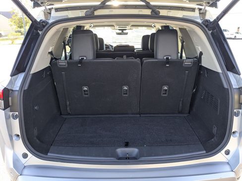 Certified 2024 Nissan Pathfinder SL image 33