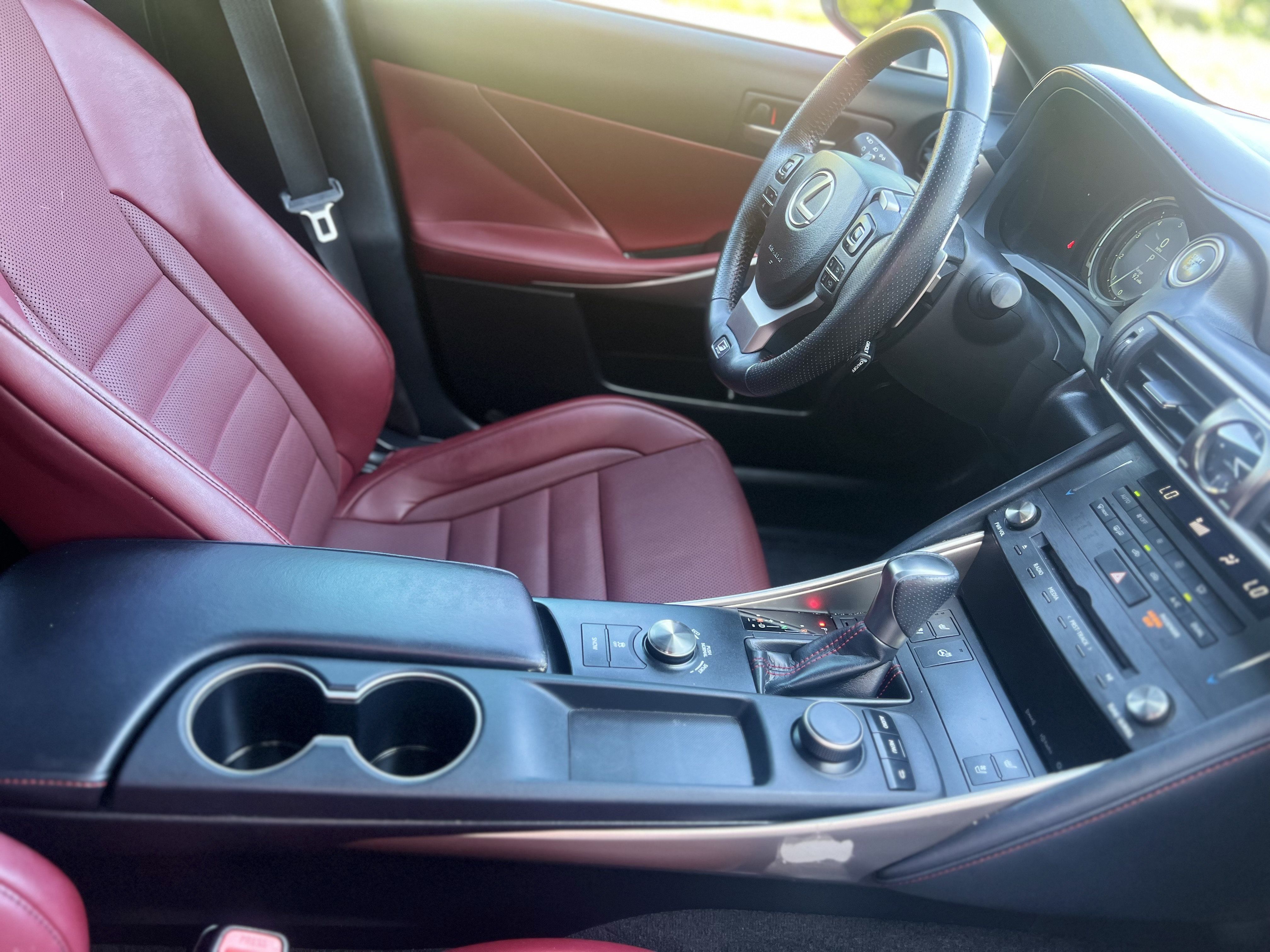 Used 2019 Lexus IS 300 F Sport w/ F Sport Package AWD/4WD image 27