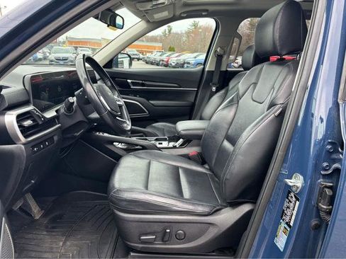 Used 2023 Kia Telluride S w/ S Sunroof Package image 18