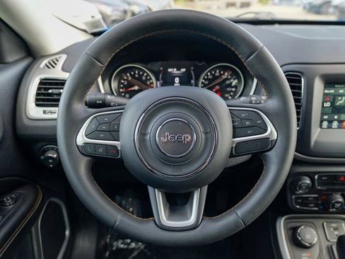 Used 2021 Jeep Compass Latitude image 36