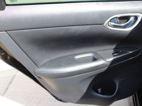 Used 2018 Nissan Sentra SR FWD image 15