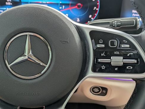 Used 2021 Mercedes-Benz GLE 350 4MATIC image 20