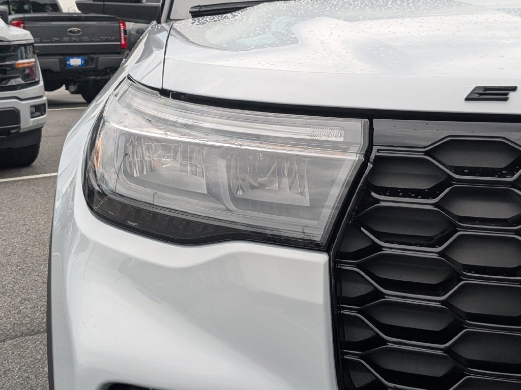 New 2026 Ford Explorer ST-Line RWD image 10