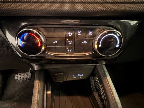 Used 2025 Chevrolet TrailBlazer LT image 27