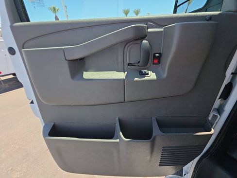 Used 2024 Chevrolet Express 2500 w/ Driver Convenience Package RWD image 21