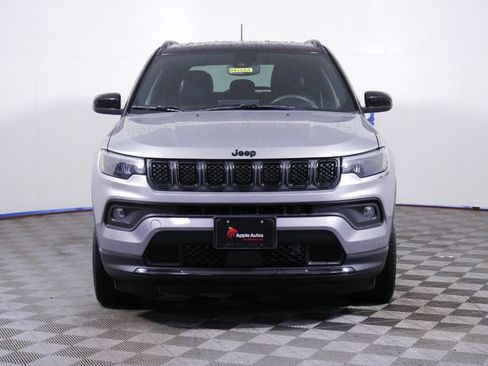 Certified 2024 Jeep Compass Latitude w/ Convenience Group AWD/4WD image 2