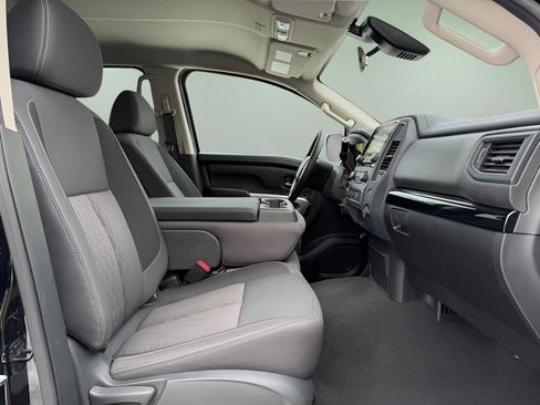 Certified 2024 Nissan Titan SV w/ Accessory Utility Package image 20