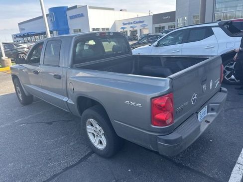 Used 2010 Dodge Dakota Big Horn image 4