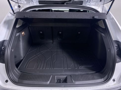 New 2026 Chevrolet Trax LT w/ Driver Confidence Package image 13