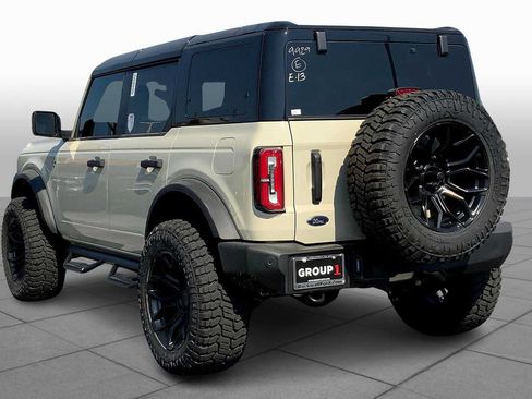 Used 2025 Ford Bronco Outer Banks AWD/4WD image 9