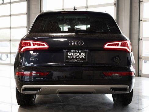 Used 2019 Audi Q5 Prestige w/ Prestige Package image 4