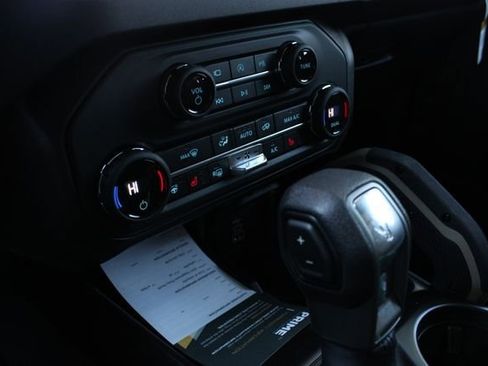 New 2026 Ford Bronco Badlands image 15