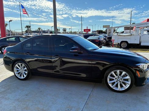 Used 2018 BMW 320i Sedan RWD image 14